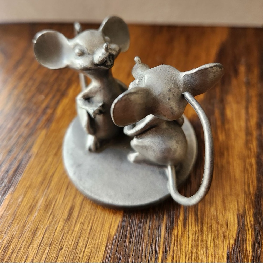 Hudson WF miniature pewter mice - Picture 2 of 4